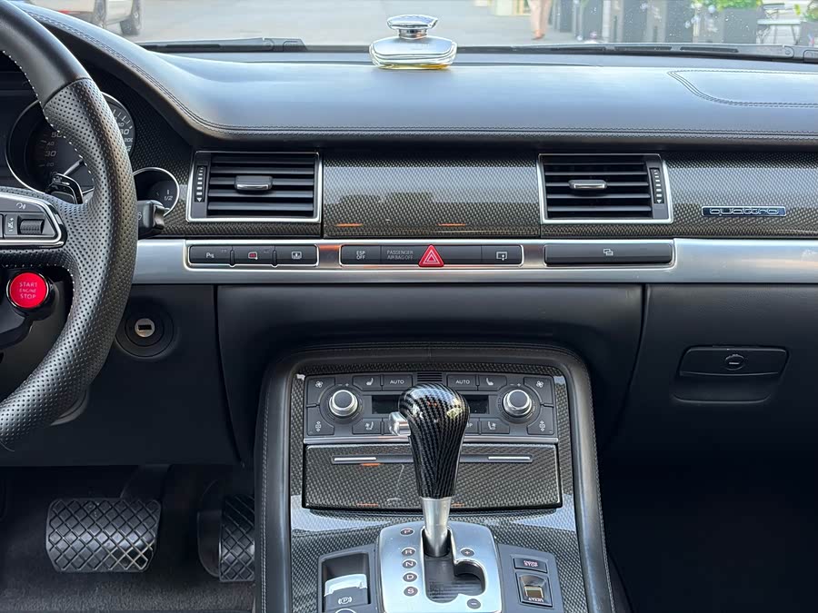 Audi AUDI S8 2015, фото 21