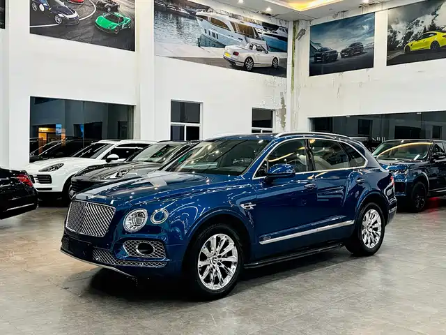 Bentley Bentayga 2019 — купить из Китая под заказ