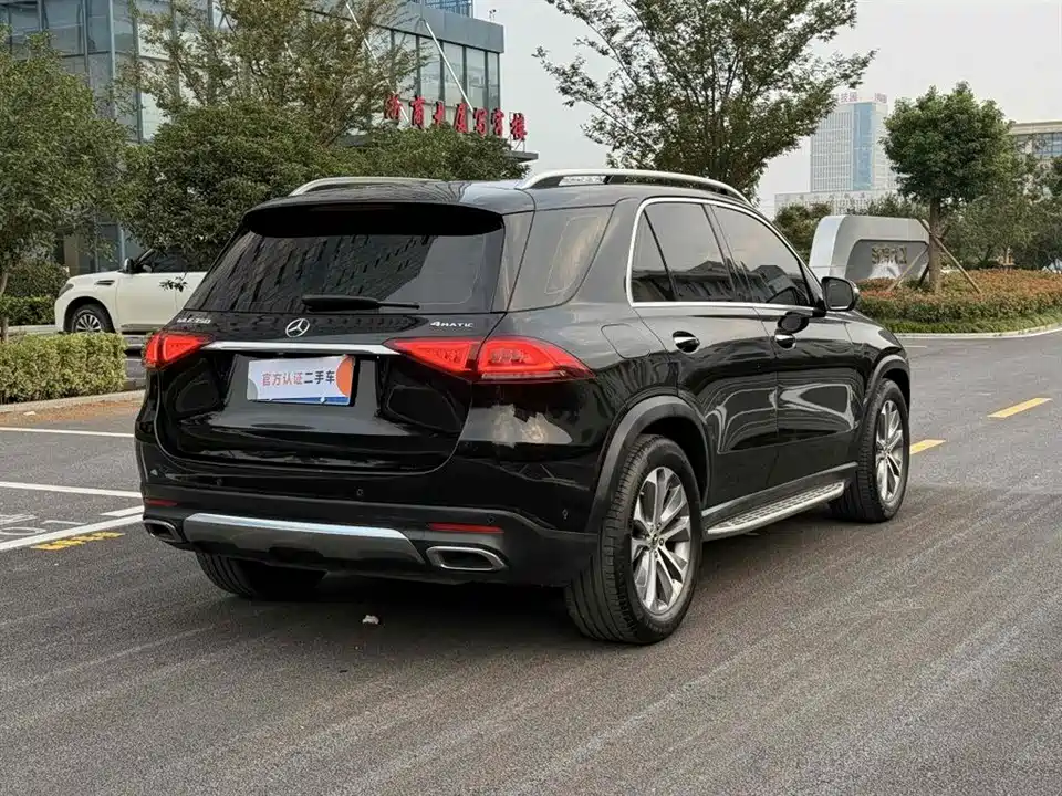 Mercedes-Benz GLE Mercedes-Benz GLE