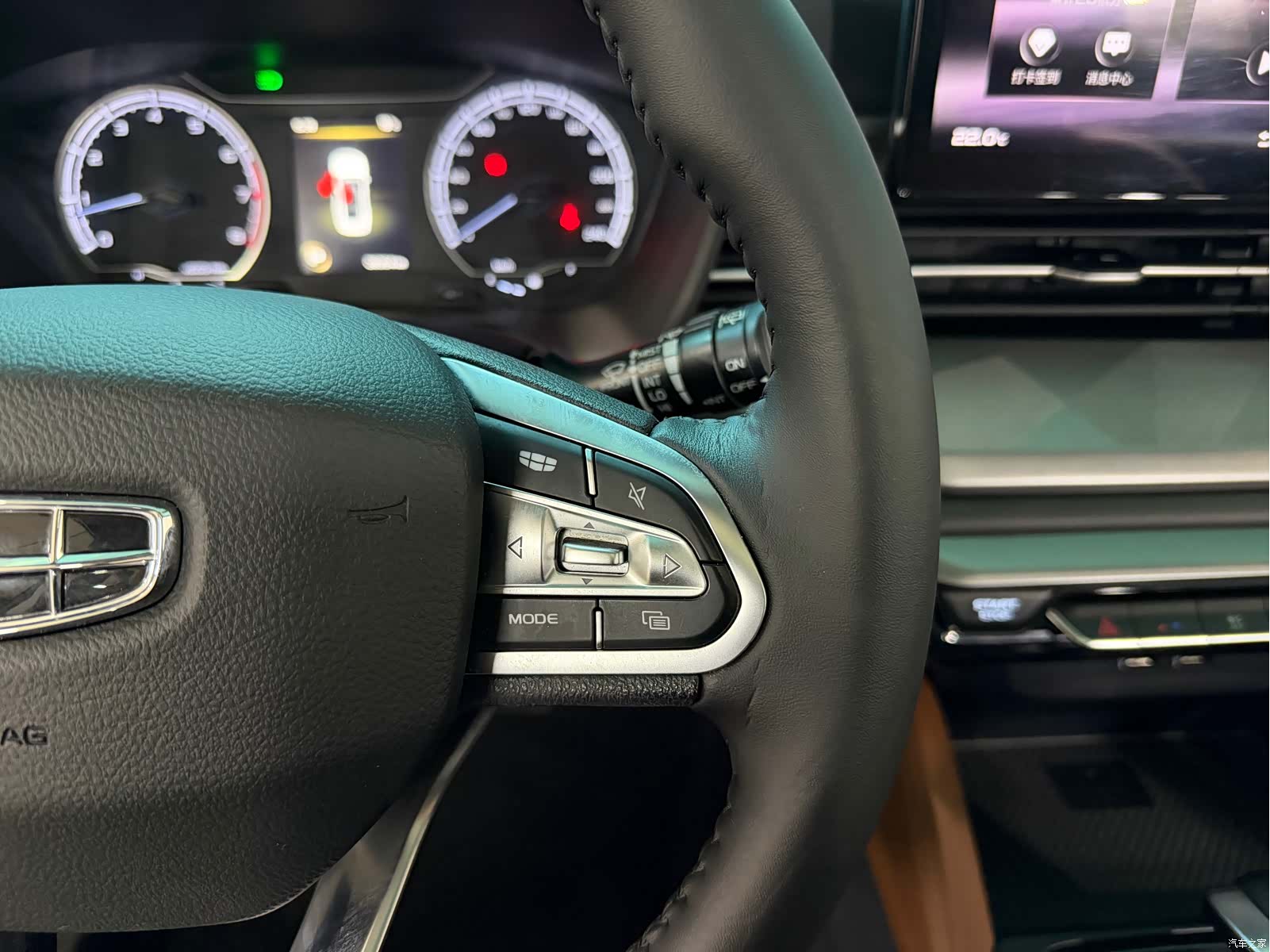 Geely X6, 2023 18