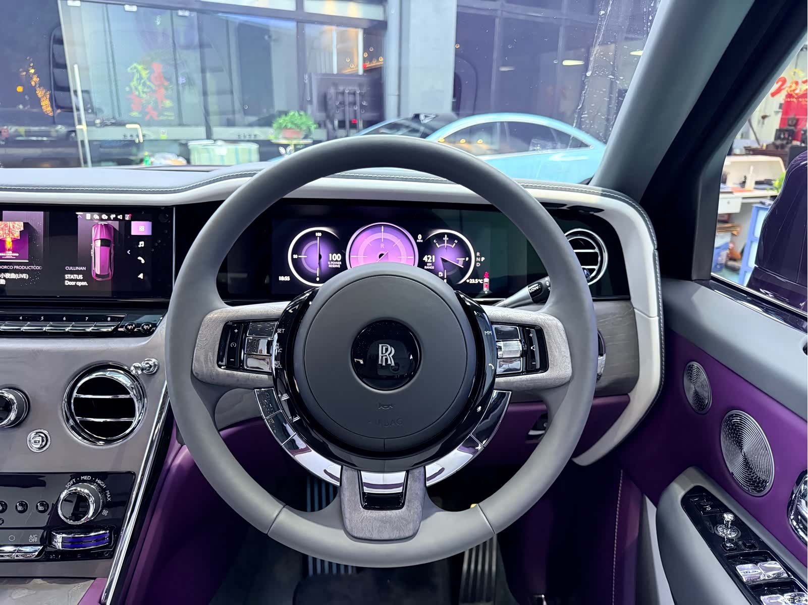 Rolls-Royce Cullinan, 2025 14