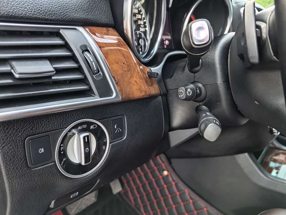 Mercedes-Benz GL grade