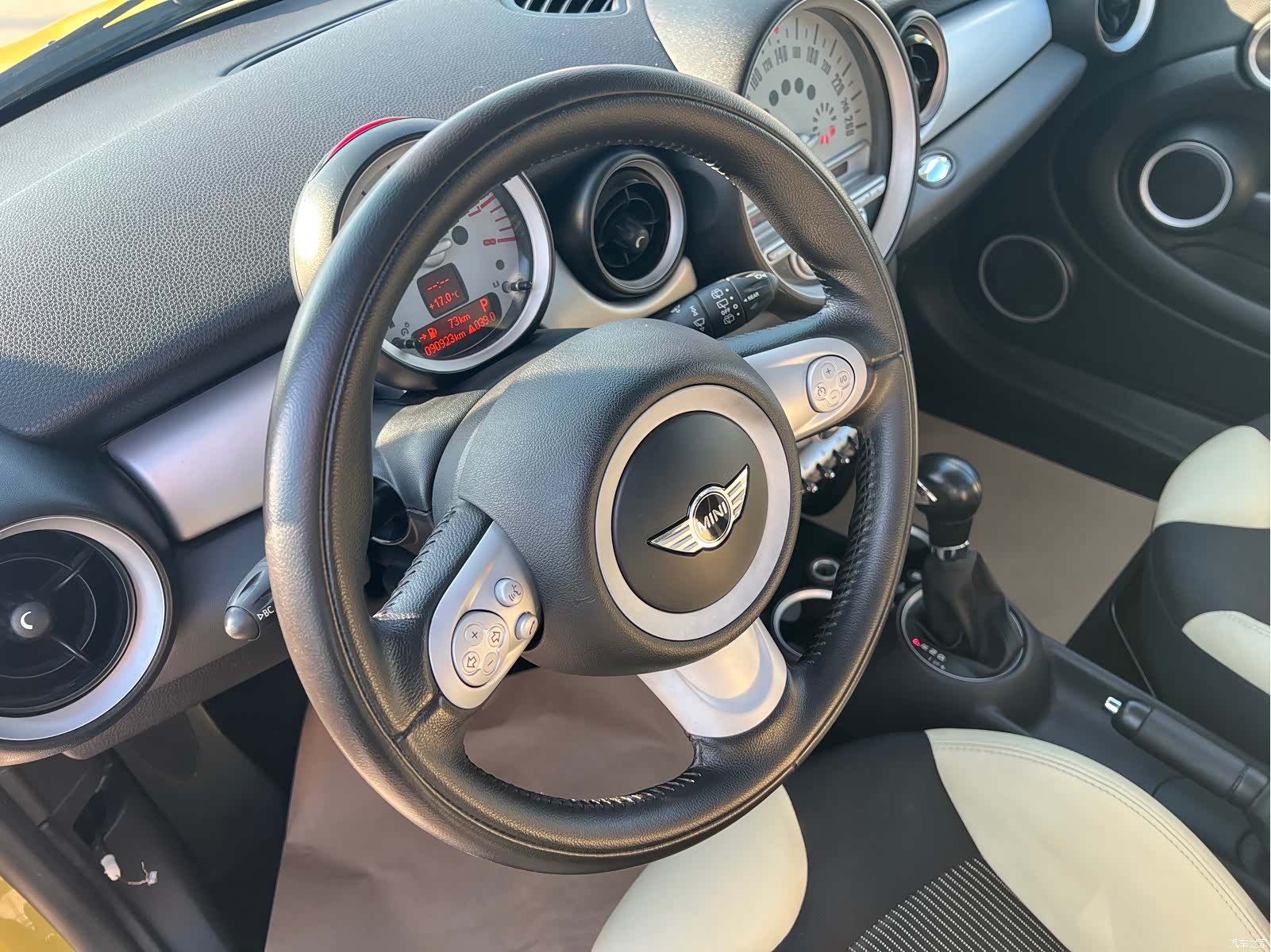 Mini Cooper, 2010 6