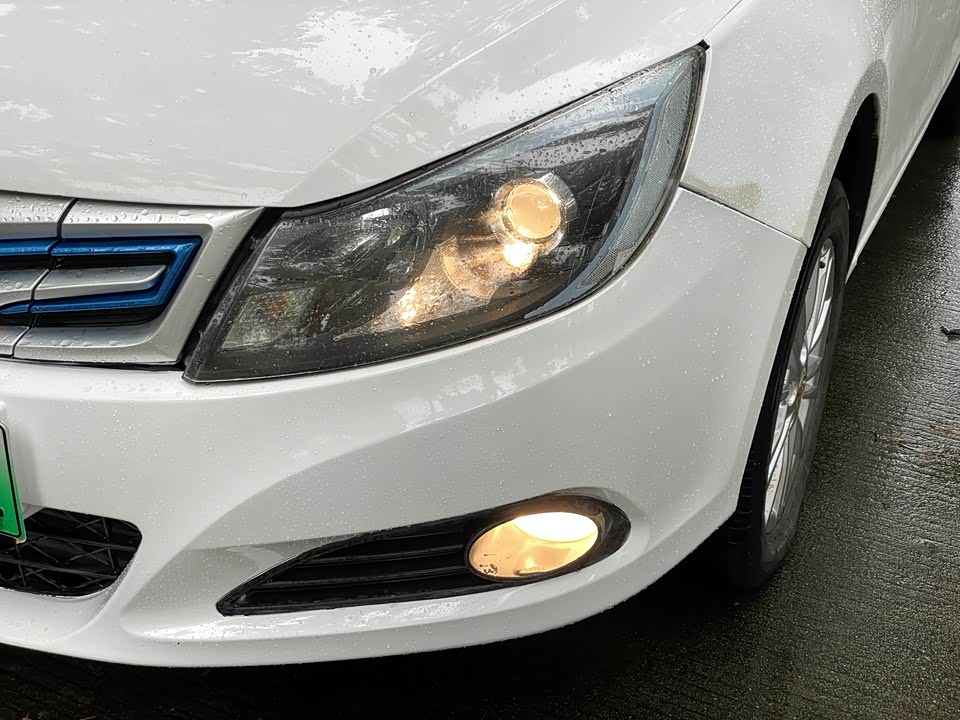 BYD e5 BYD e5