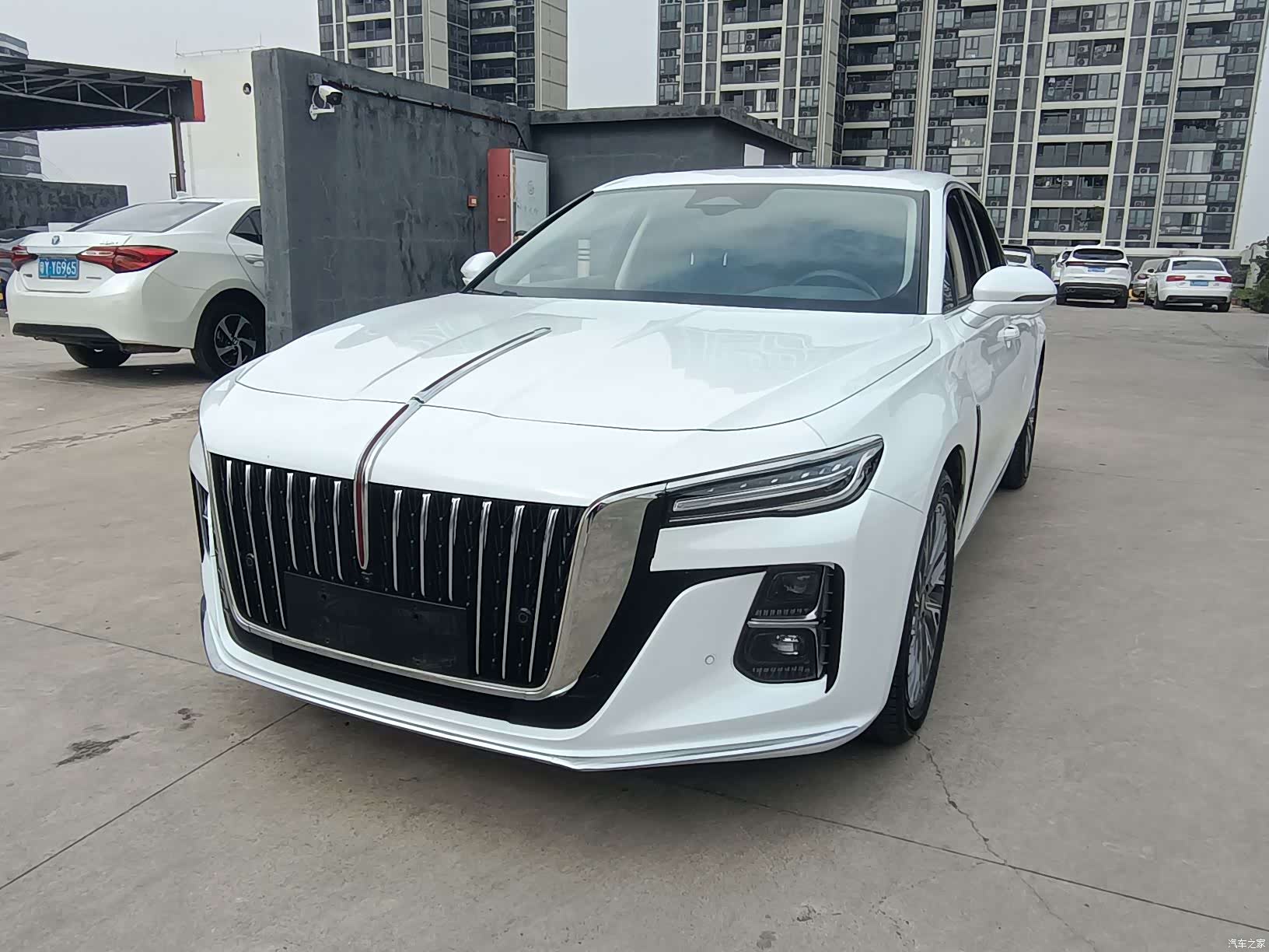 Hongqi H5