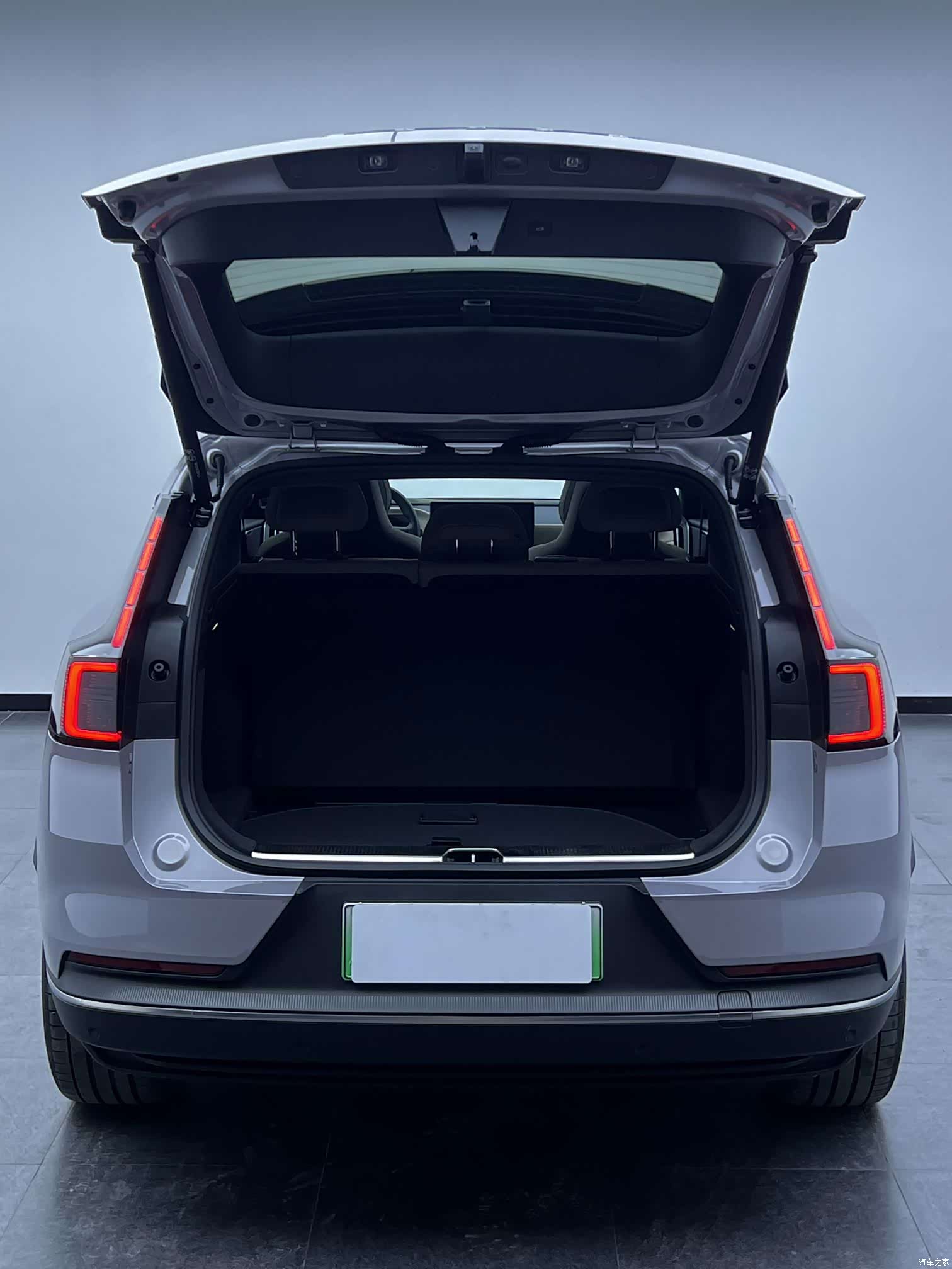 Volvo XC70, 2025 16