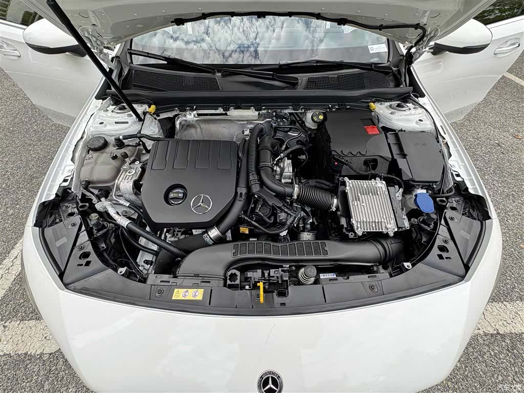 Mercedes-Benz A-Class, 2023 34