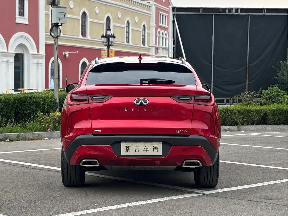 Infiniti QX55