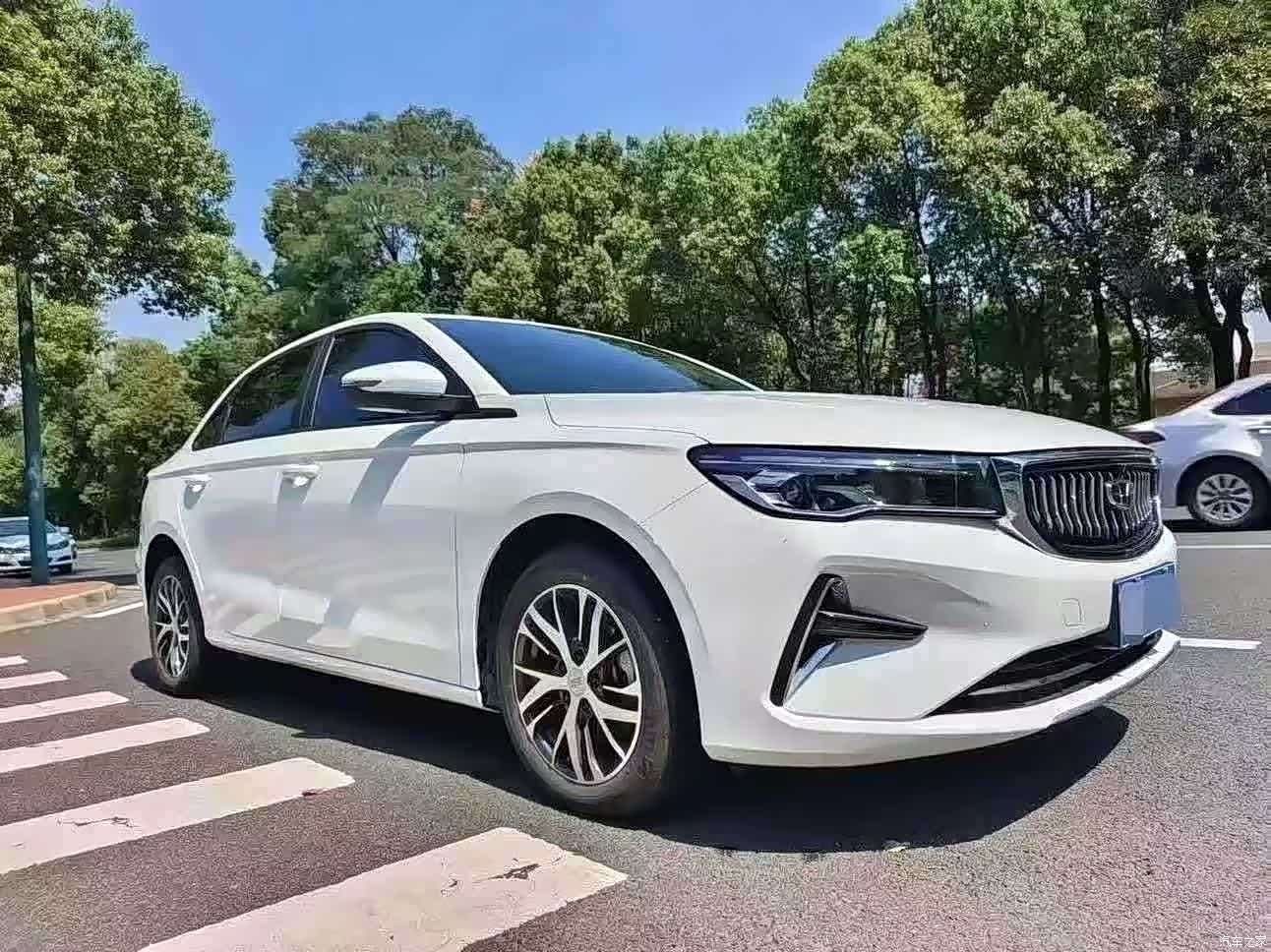 Geely Emgrand, 2023 3