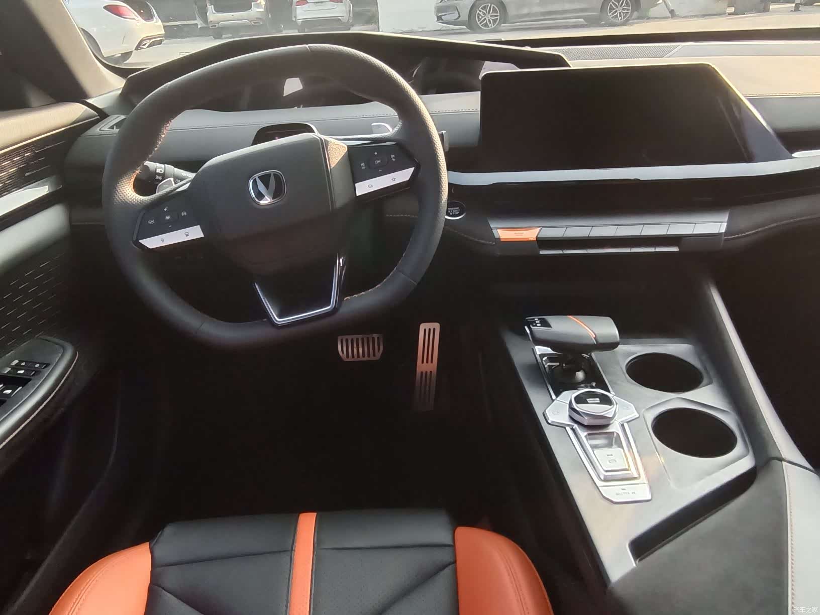 Changan UNI-V, 2024 4