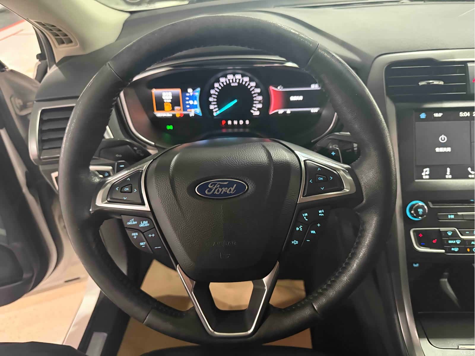 Ford Mondeo, 2017 10