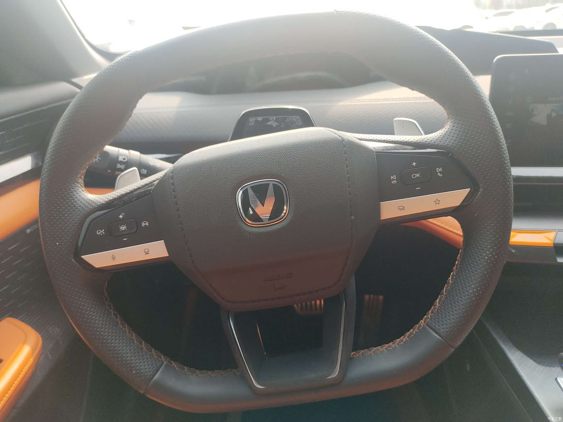 Changan UNI-V, 2024 7