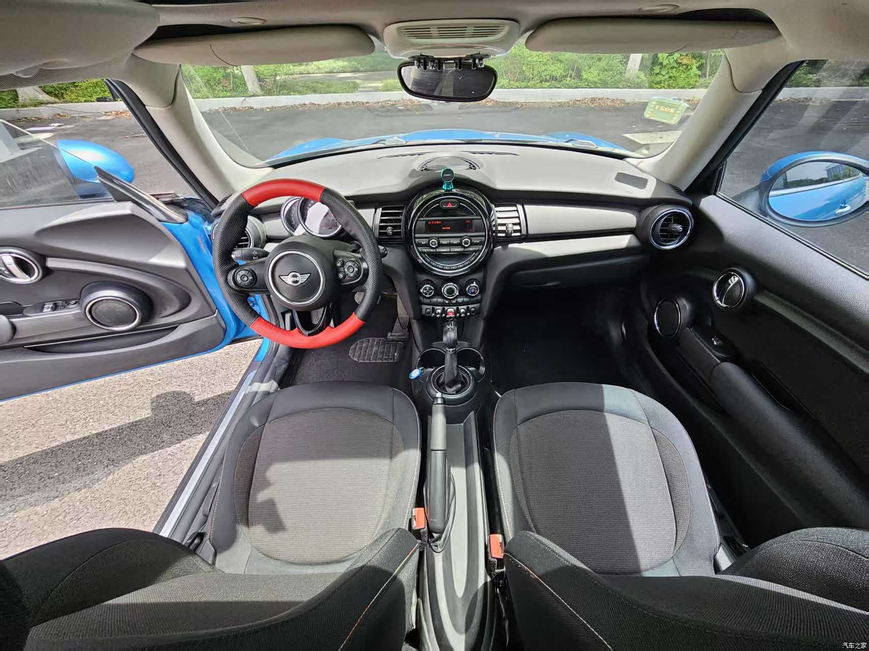 Mini ONE+, 2015 9