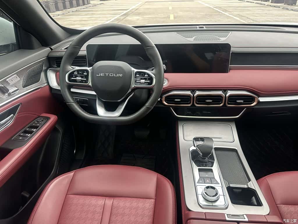 Jetour X70, 2025 10