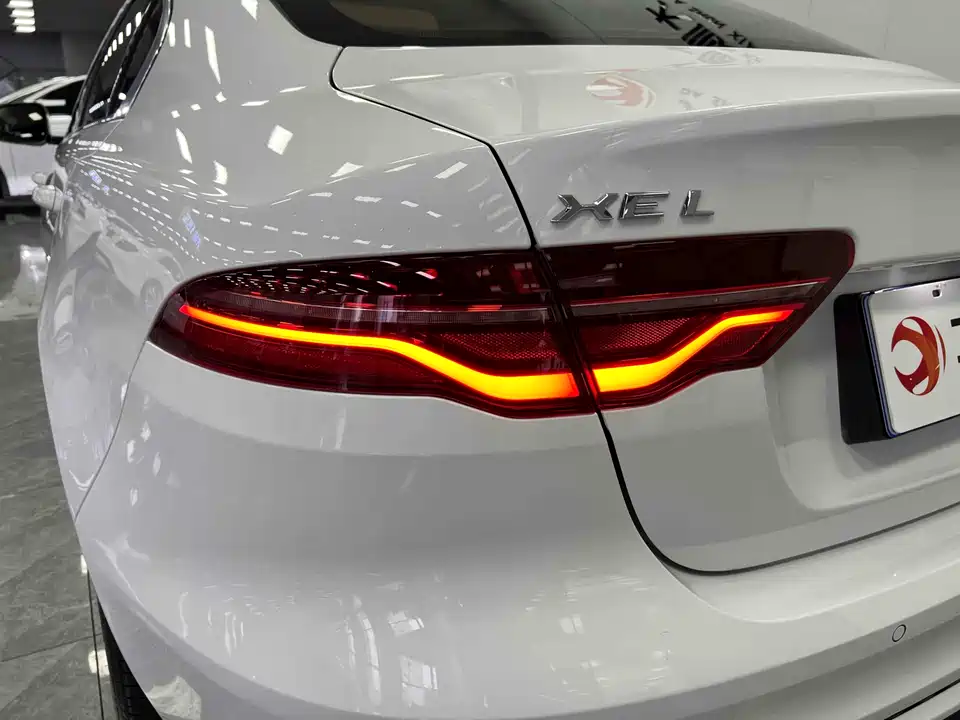 Jaguar XEL