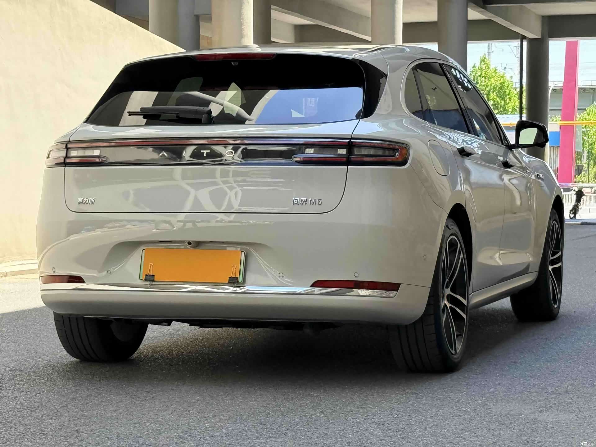 AITO M5, 2025 4