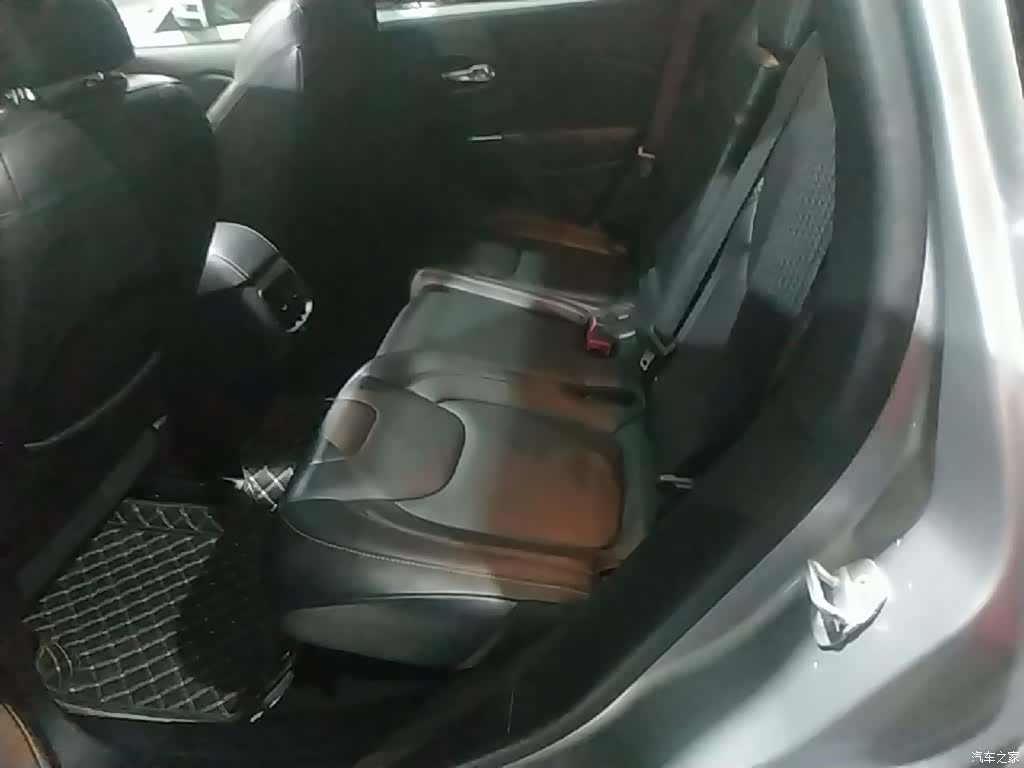 Jeep Cherokee, 2015 17