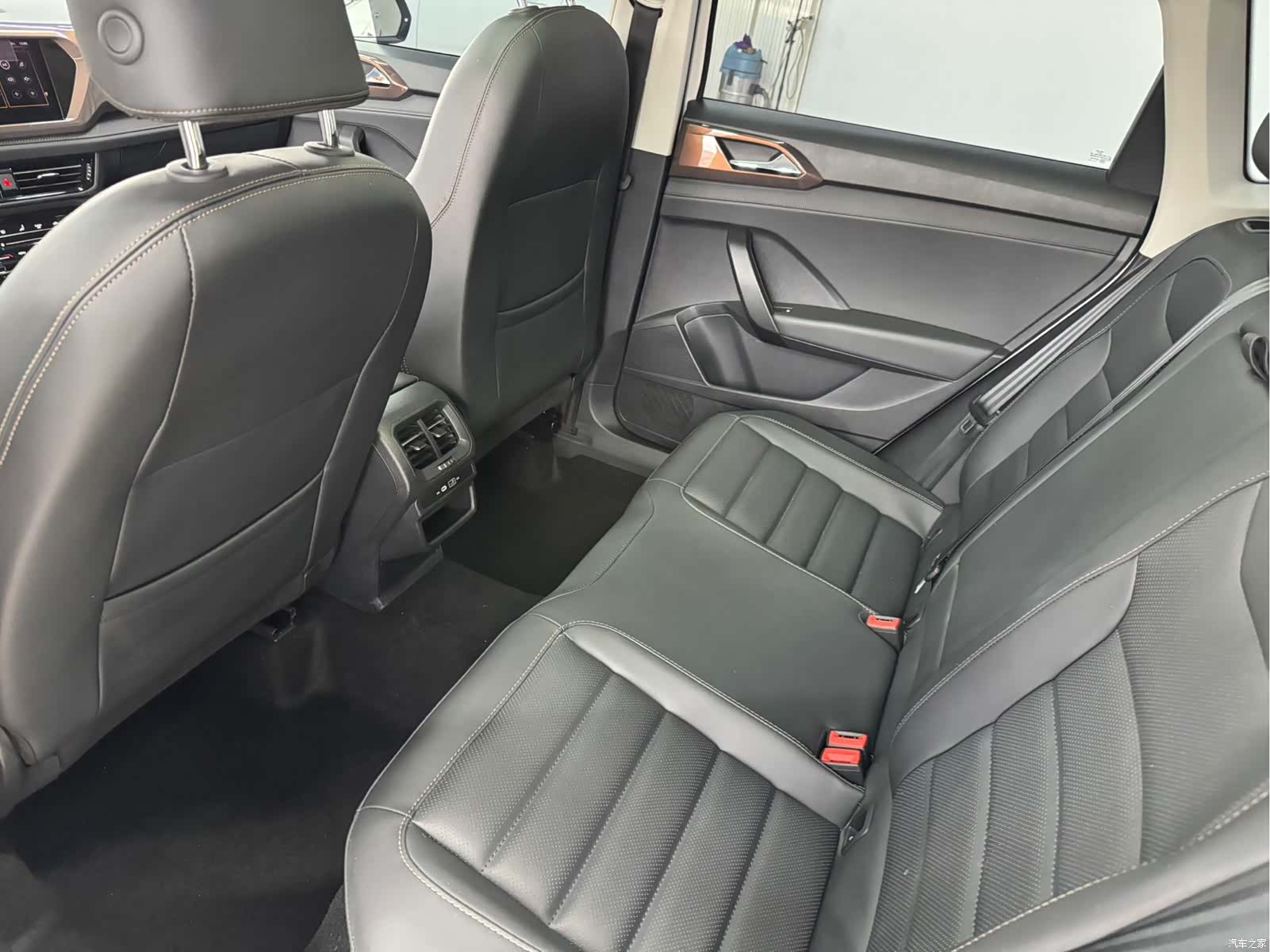Volkswagen Tharu, 2022 10