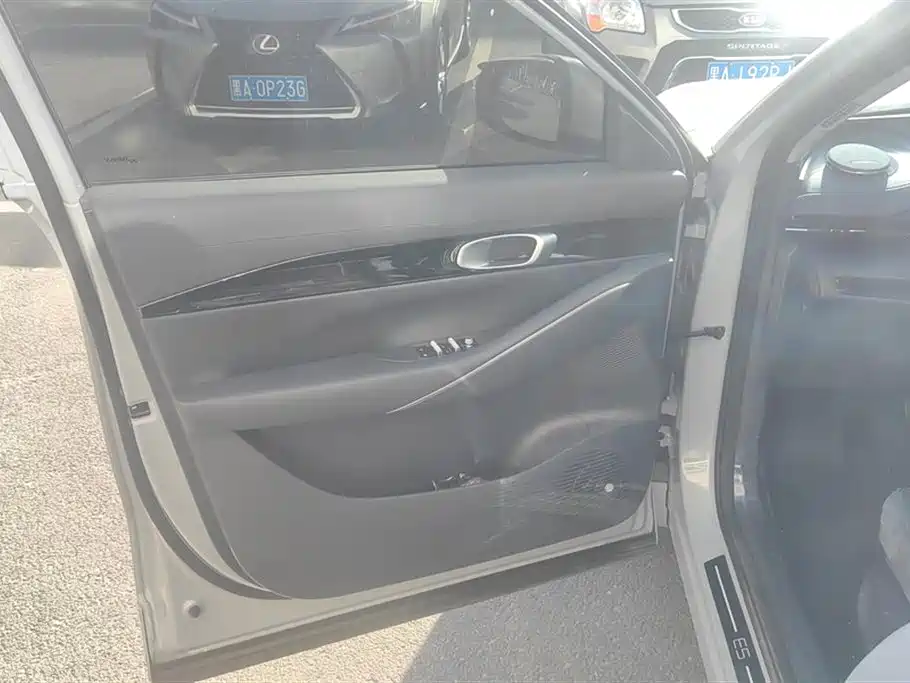 Geely Galaxy Galaxy E5