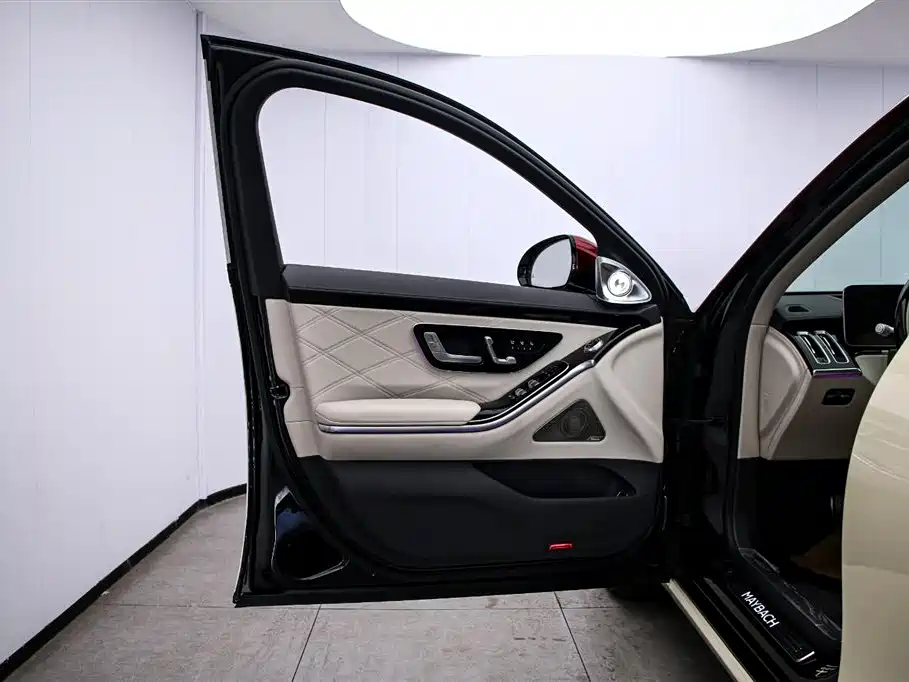 Mercedes-Benz Maybach S-class