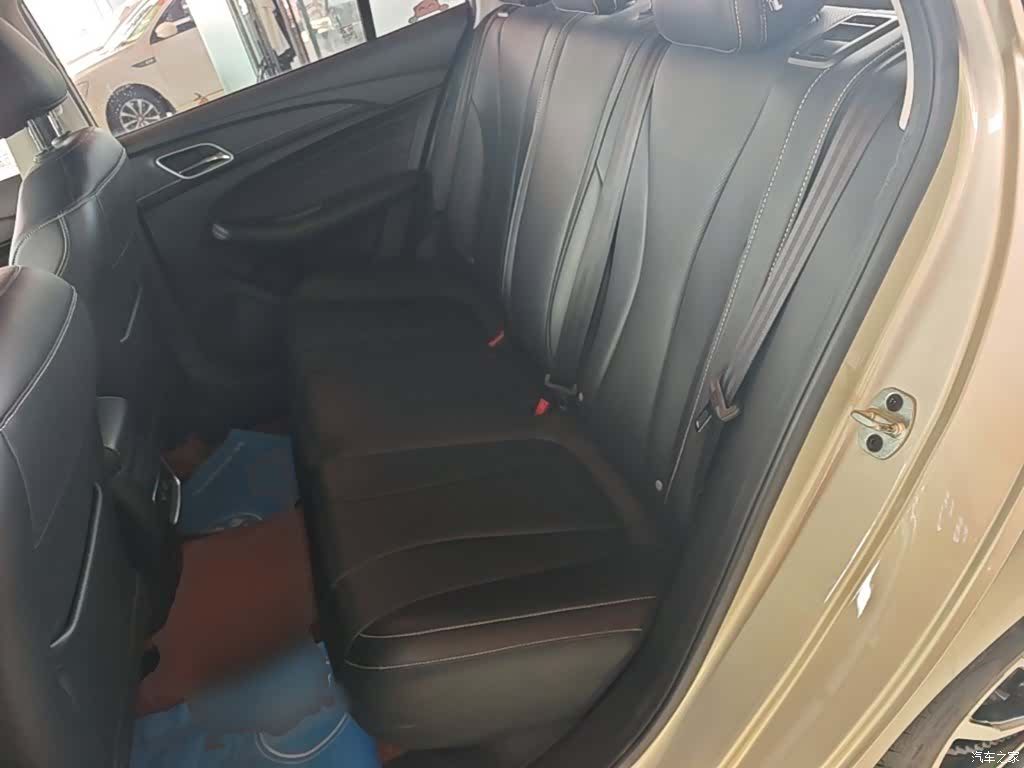 Roewe i5, 2021 17