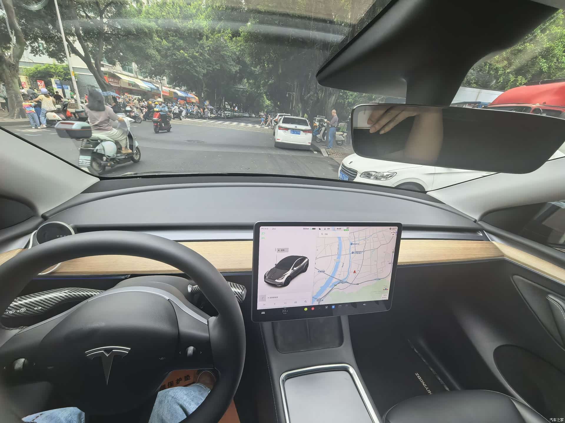 Tesla Model Y, 2021 11