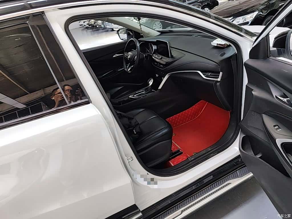 Buick Encore, 2019 11