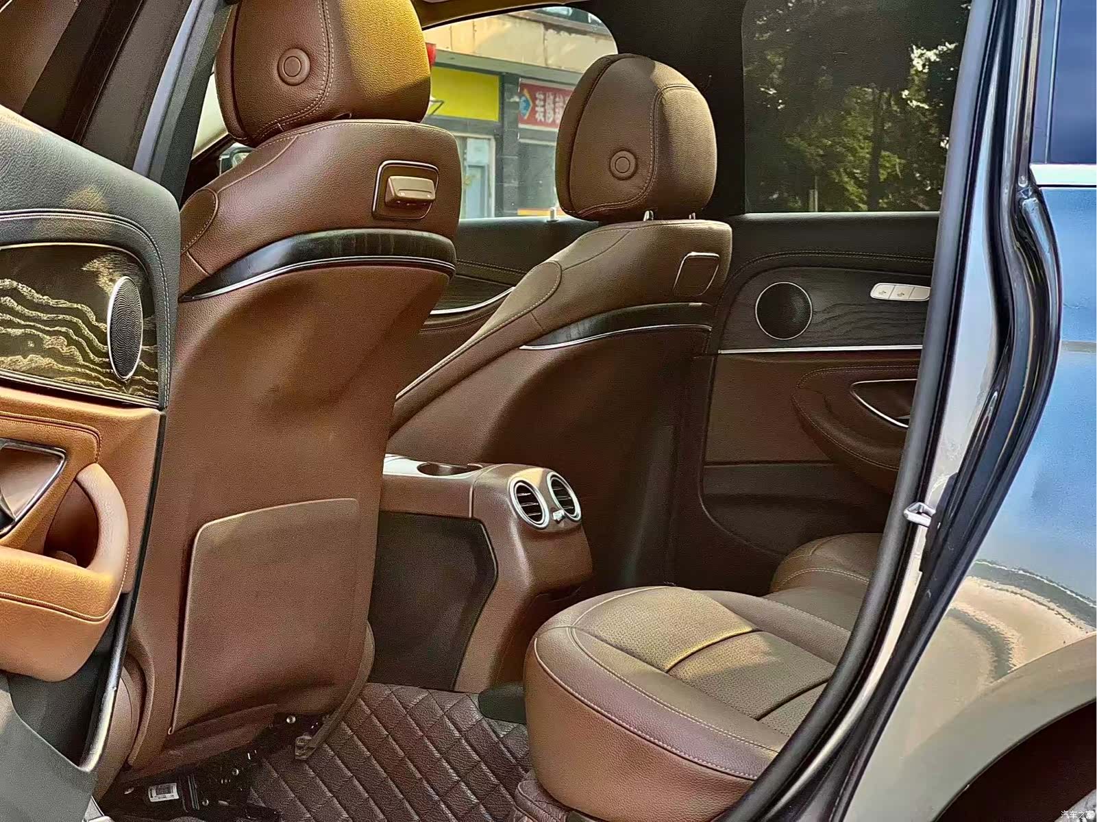 Mercedes-Benz E-Class, 2020 6