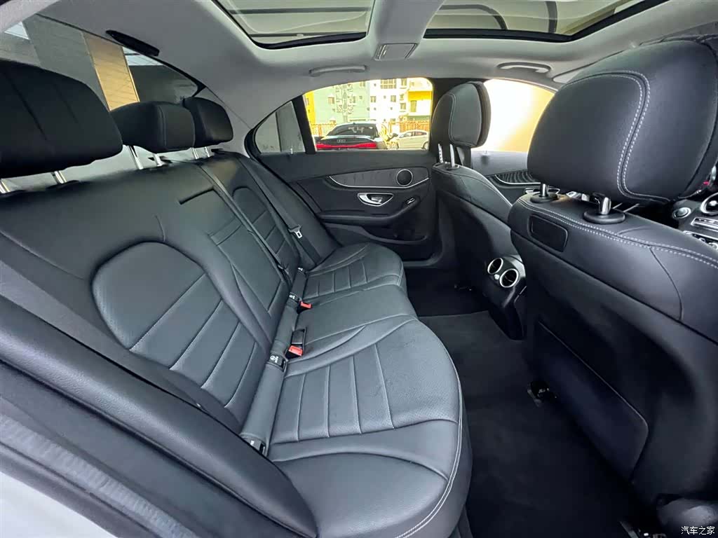 Mercedes-Benz C-Class, 2018 24