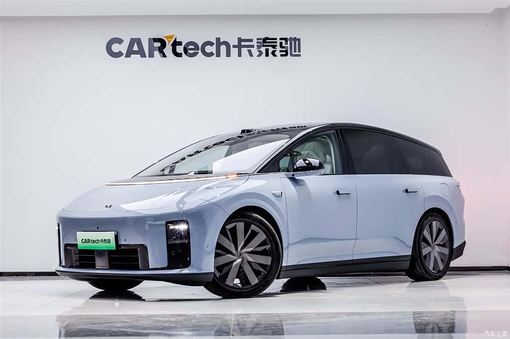 Li Auto i8, 2025 1