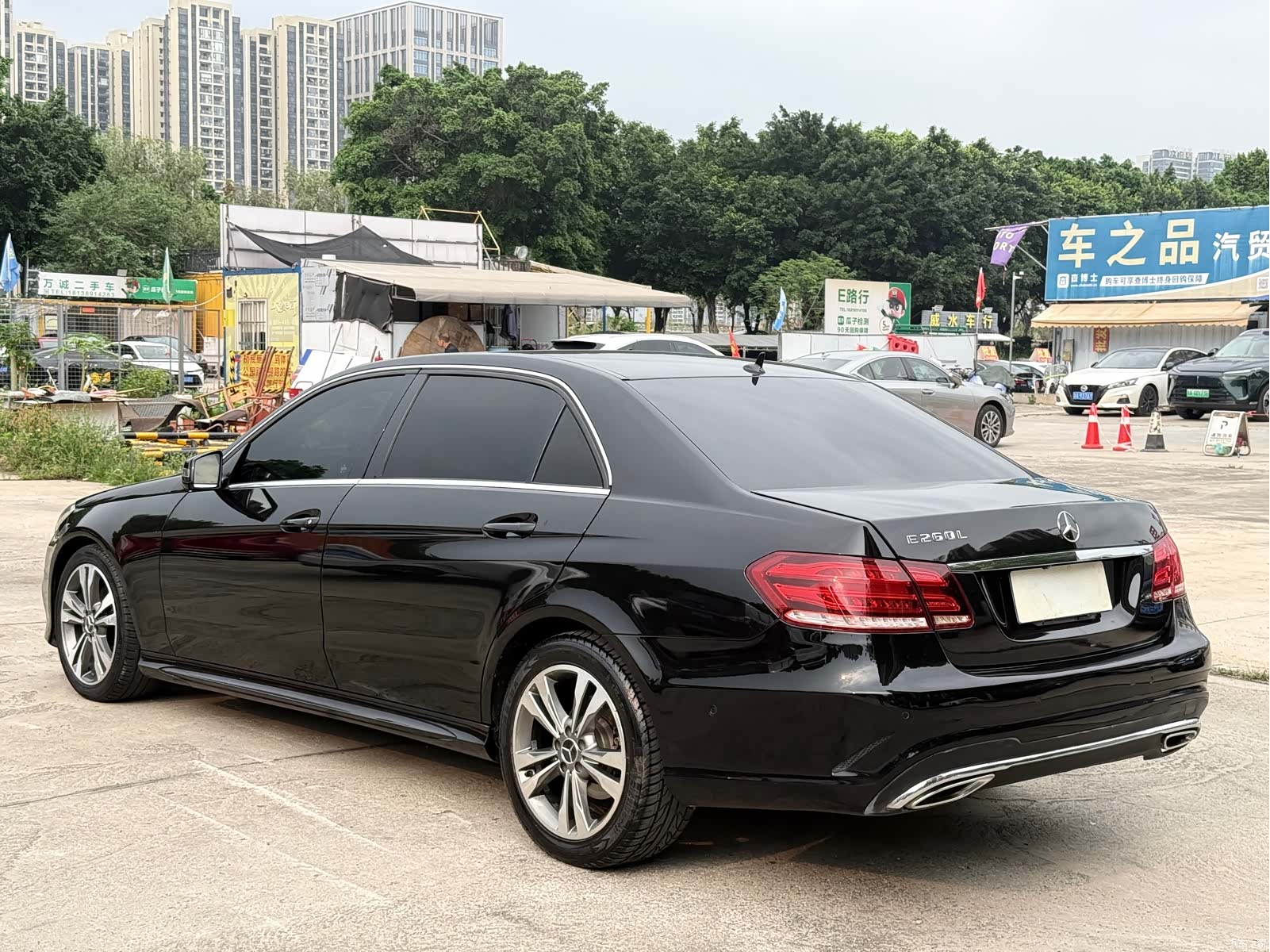 Mercedes-Benz E-Class, 2015 15