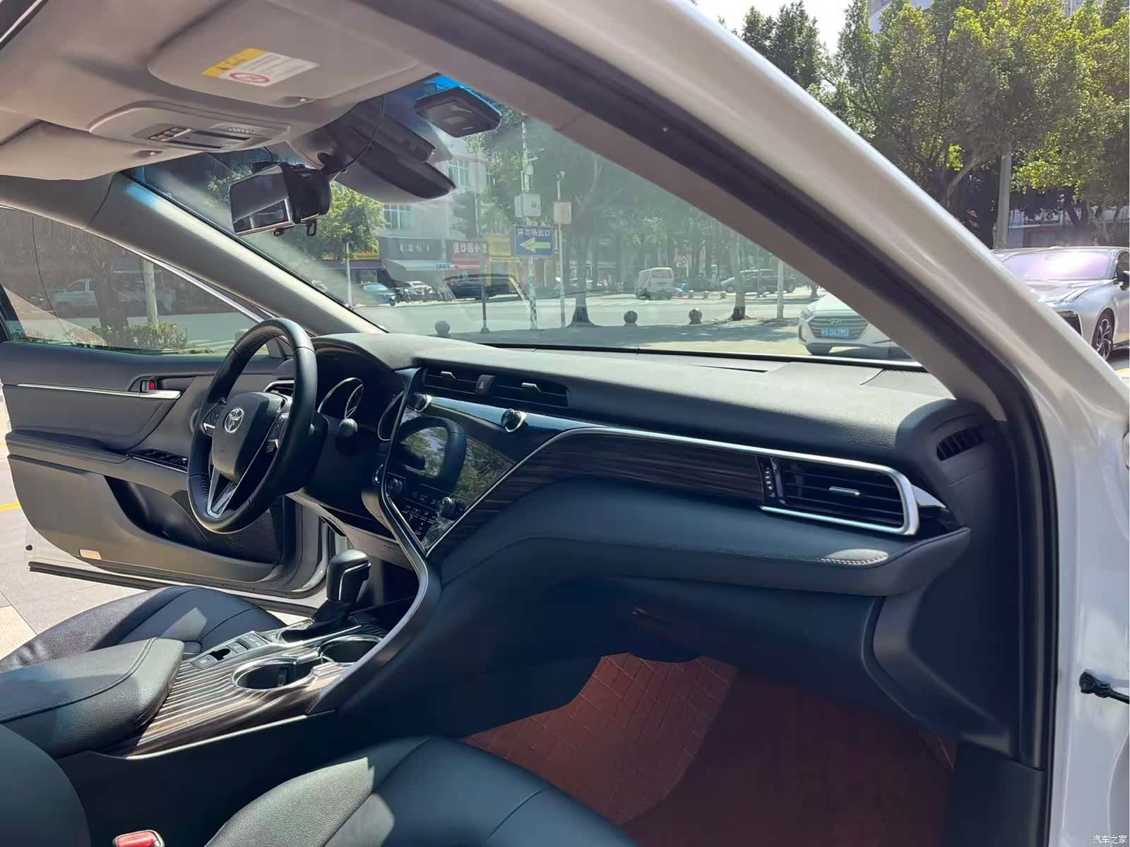Toyota Camry, 2019 28