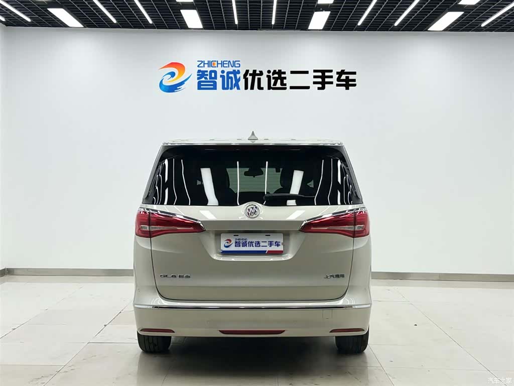 Buick GL8, 2017 4