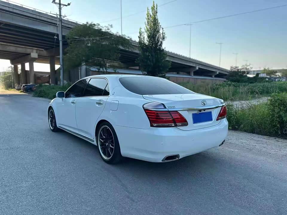 Toyota crown Toyota crown