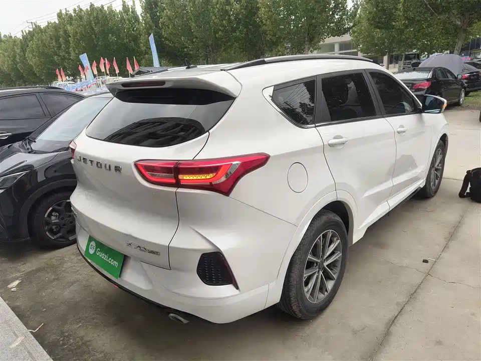 Jetour X70