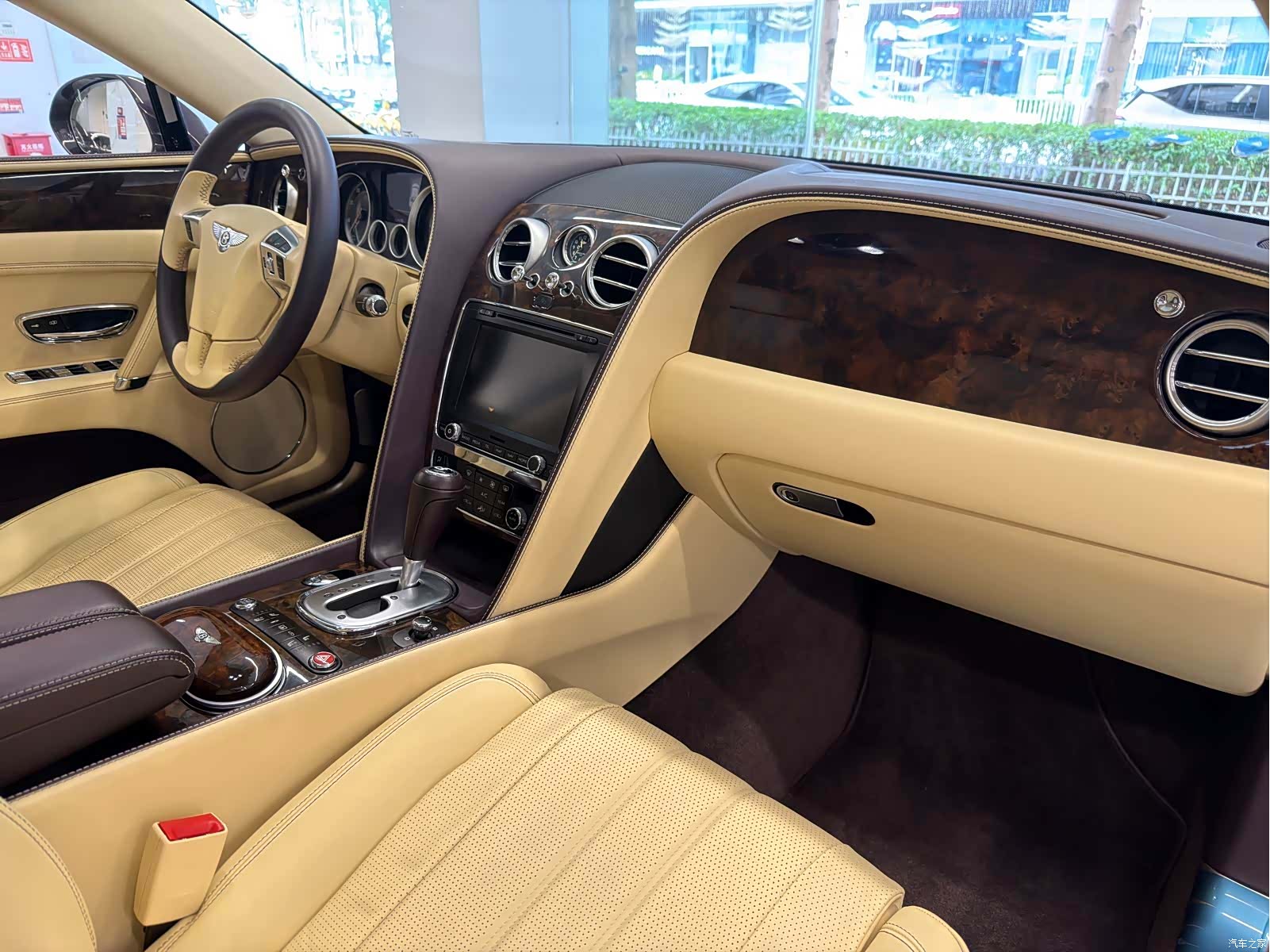 Bentley Flying Spur, 2016 все фото