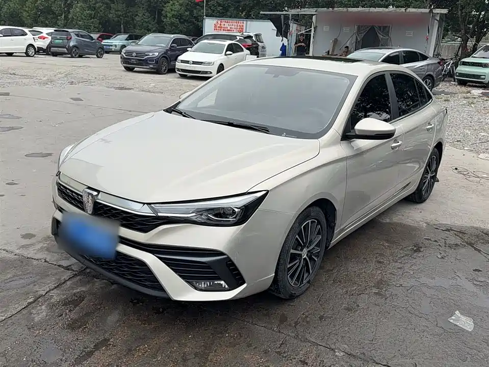Roewe i5