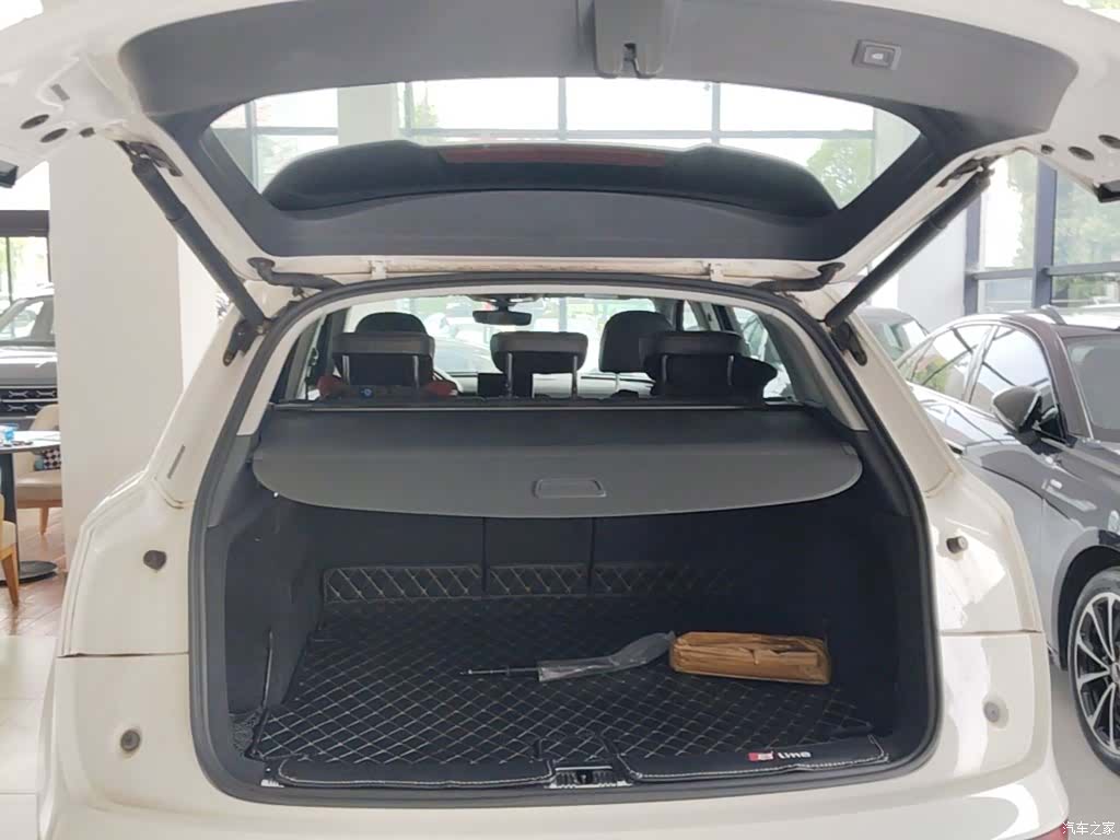 Audi Q5L, 2018 19