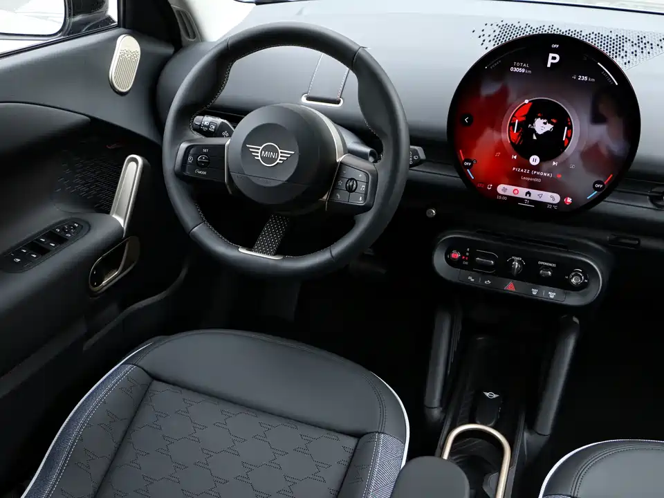 MINI Electric ACEMAN