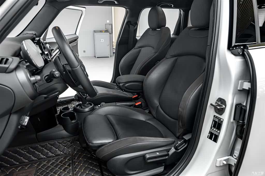 Mini Cooper, 2024 22