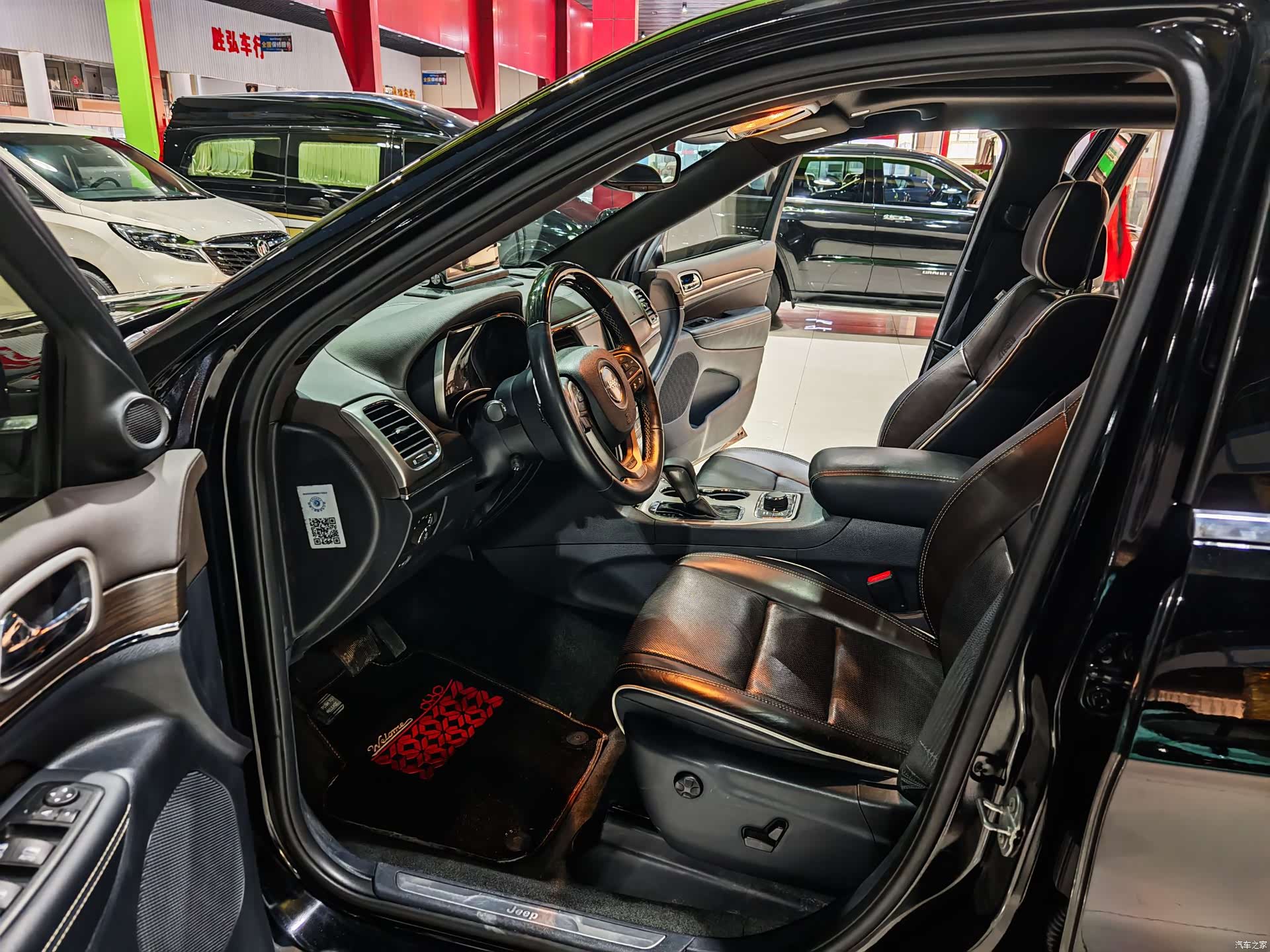 Jeep Grand Cherokee, 2017 4