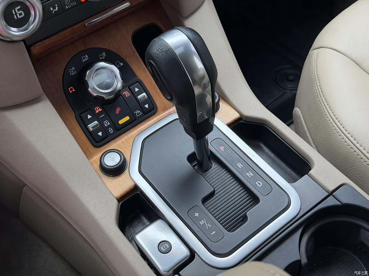 Land Rover Discovery, 2011 10