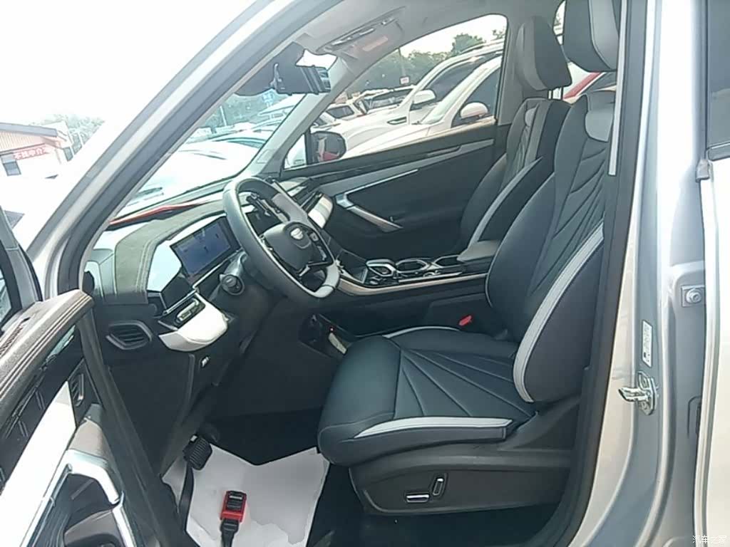 Geely Boyue, 2024 15