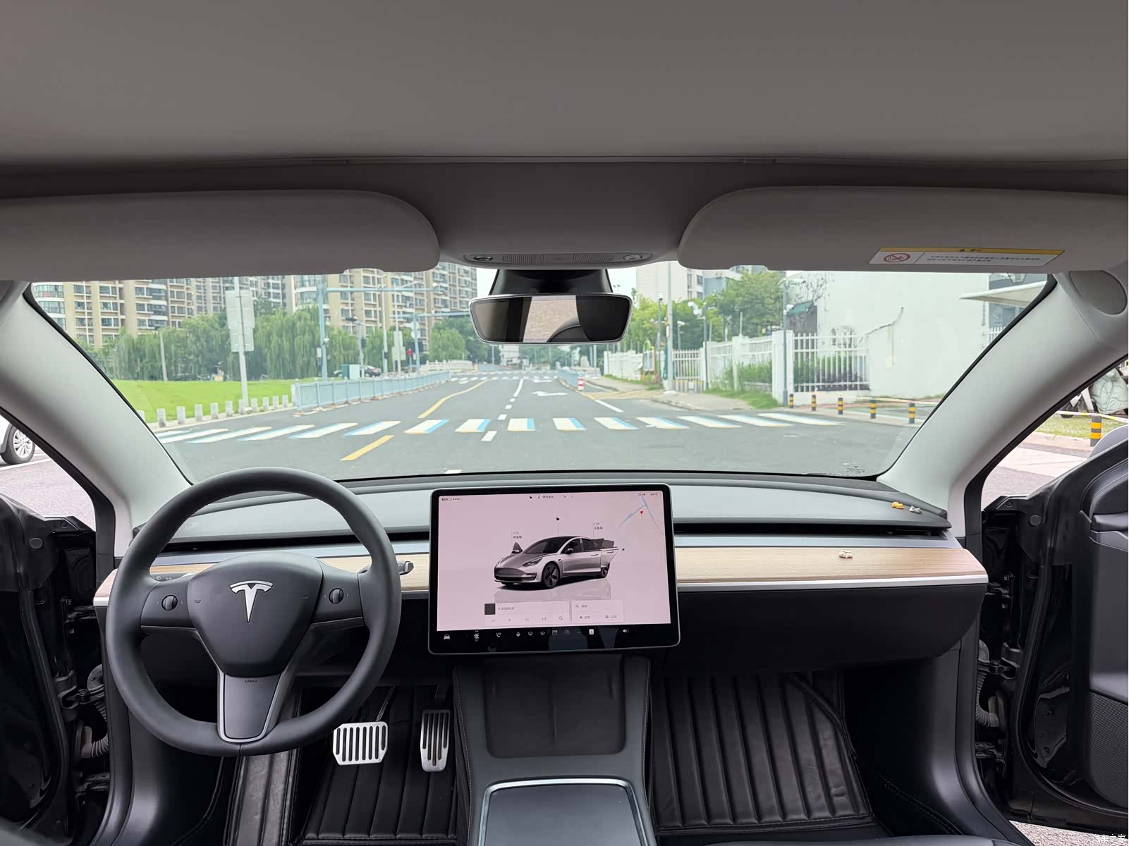 Tesla Model 3, 2022 10