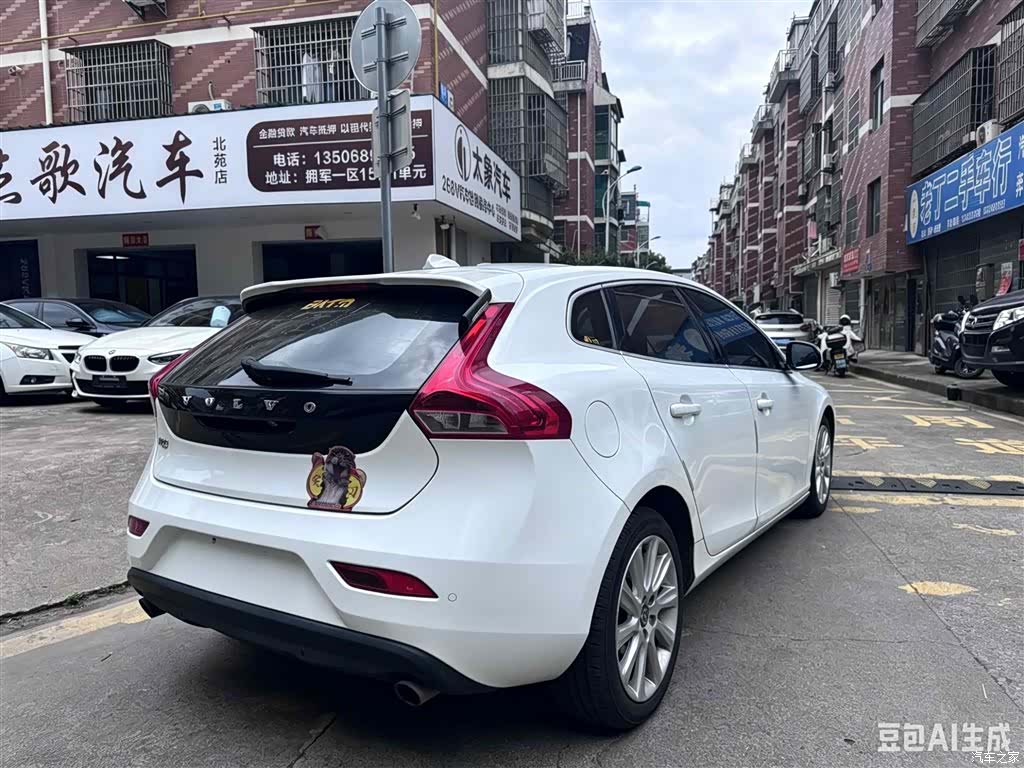 Volvo V40, 2014 11
