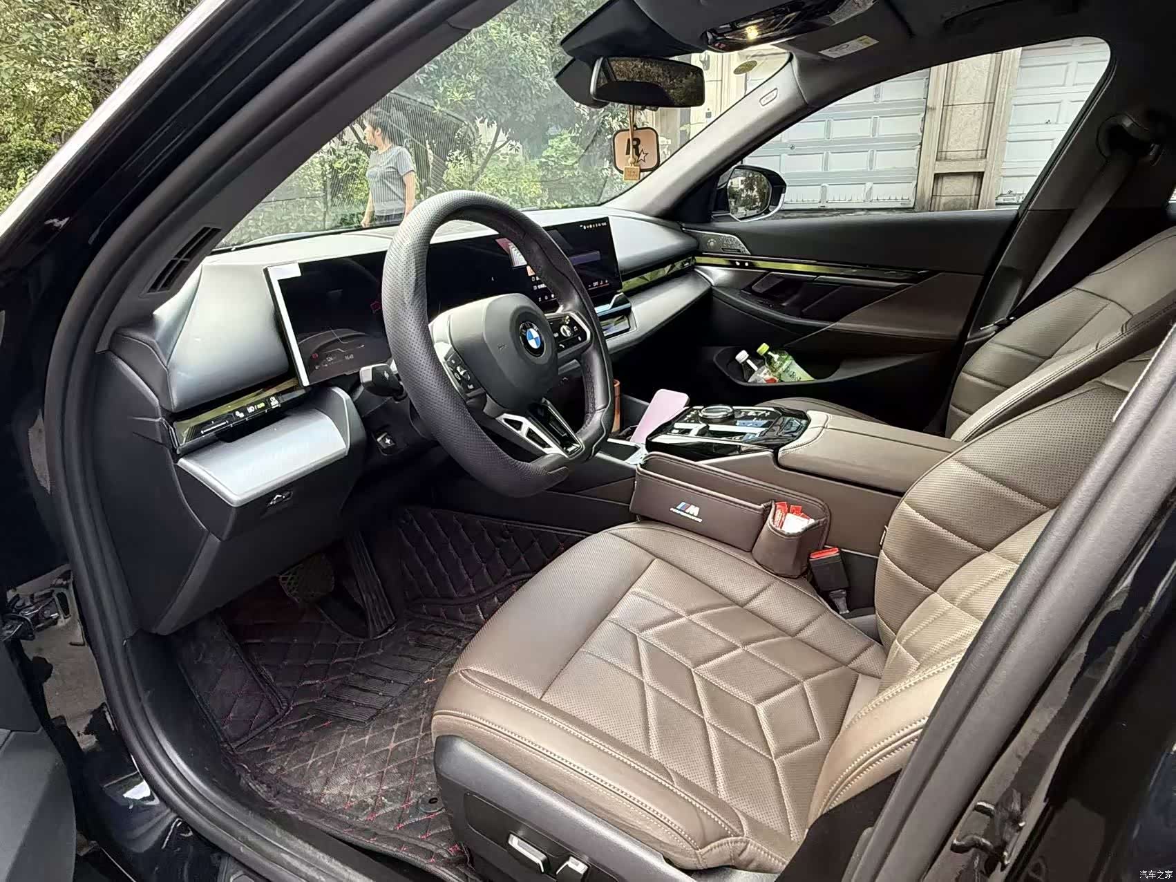 BMW 5 Series, 2024 4