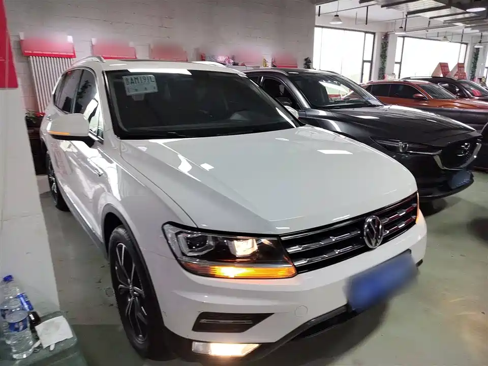 Volkswagen Tiguan L
