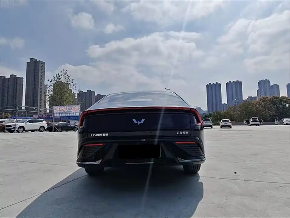 Wuling Wuling Starlight