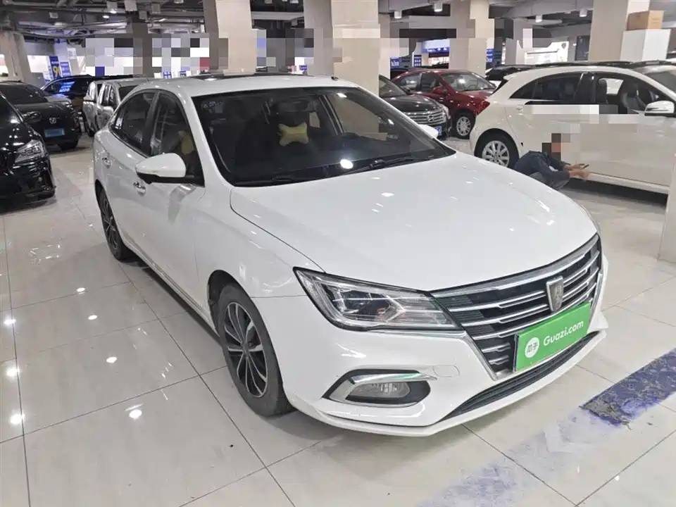 Roewe i5
