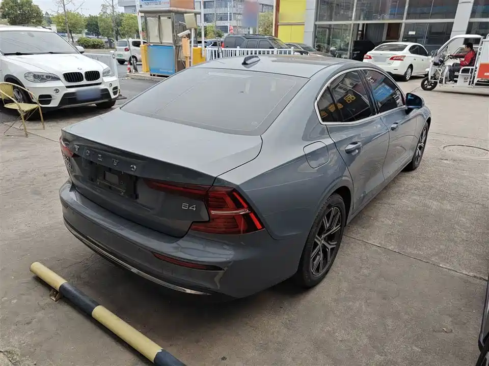 Volvo S60